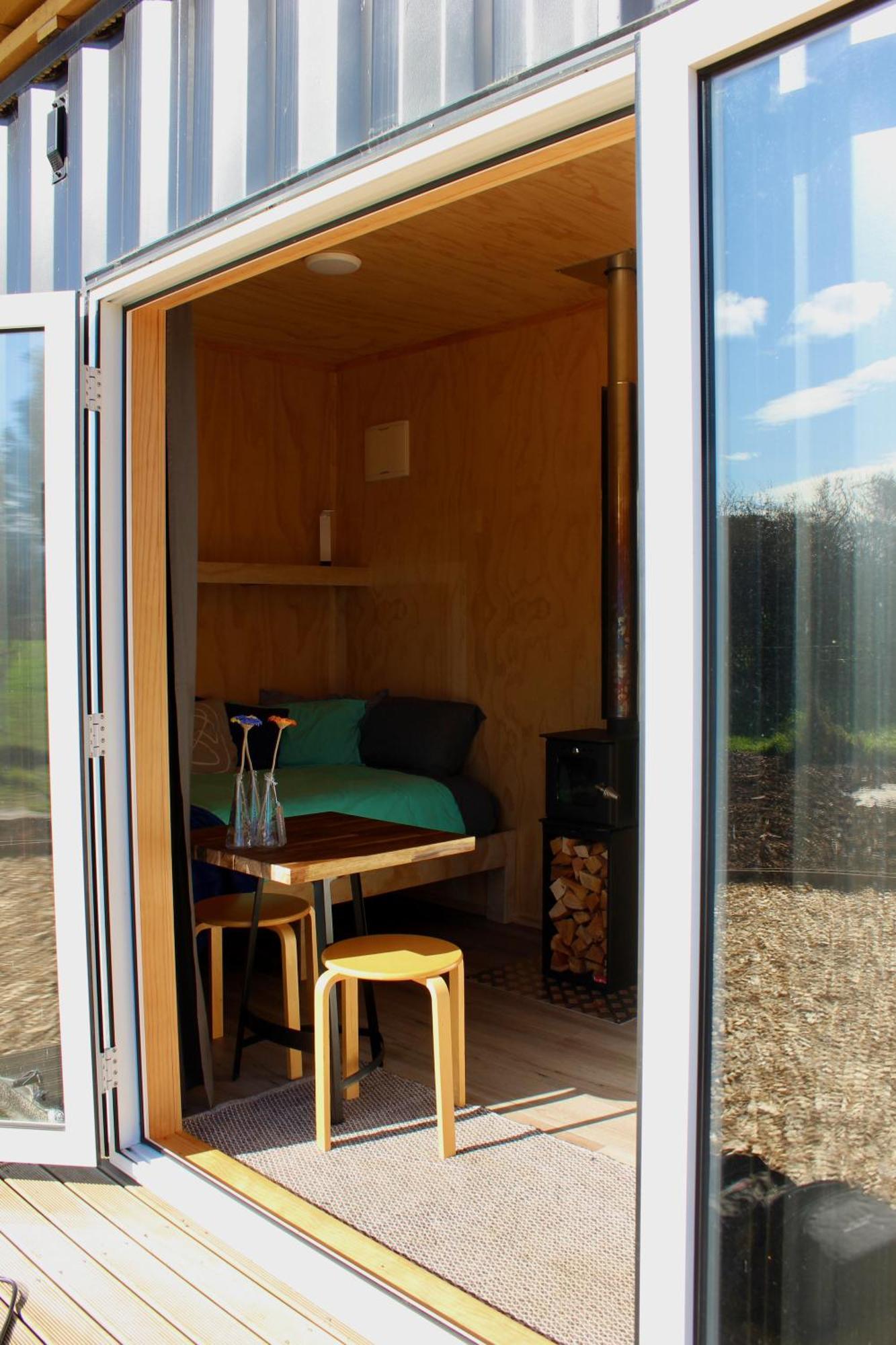 Cosy Tiny Container Cabin Carterton Ngoại thất bức ảnh