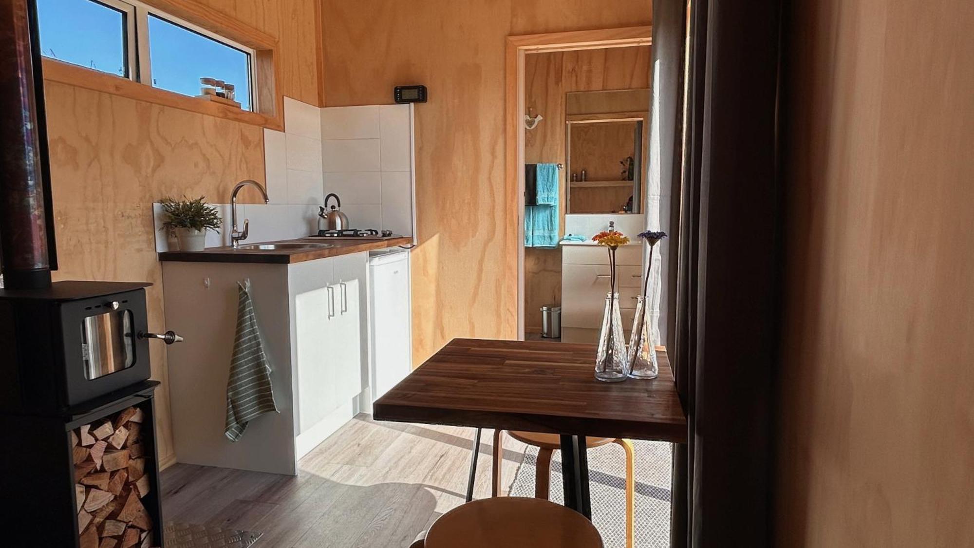 Cosy Tiny Container Cabin Carterton Ngoại thất bức ảnh